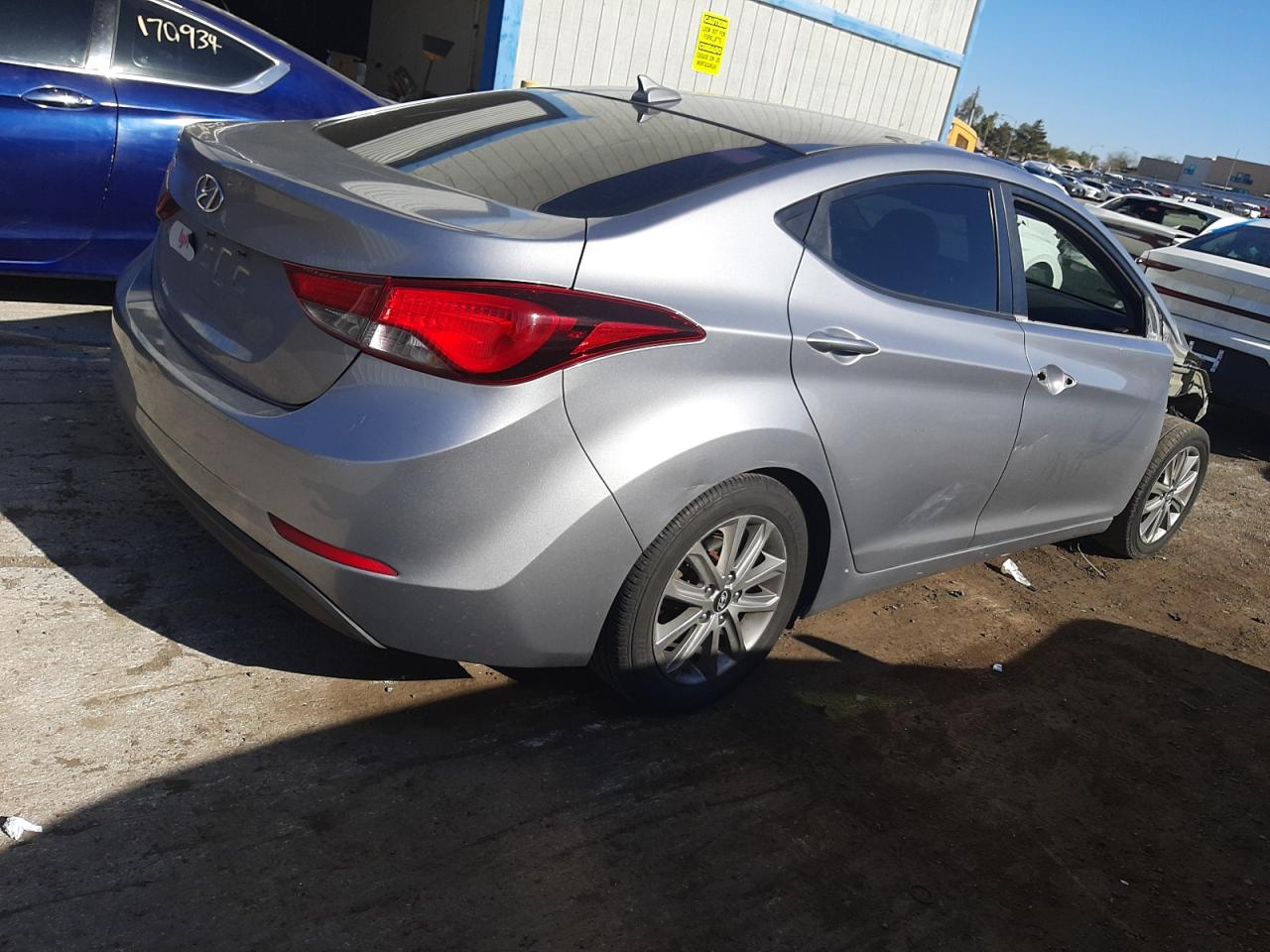 5NPDH4AE9GH725363 2016 Hyundai Elantra Se