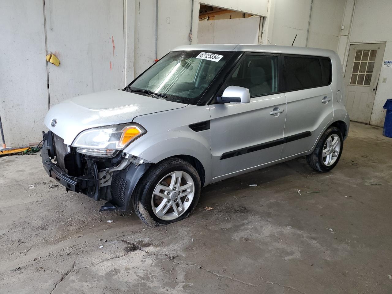 KNDJT2A28B7705291 2011 Kia Soul +
