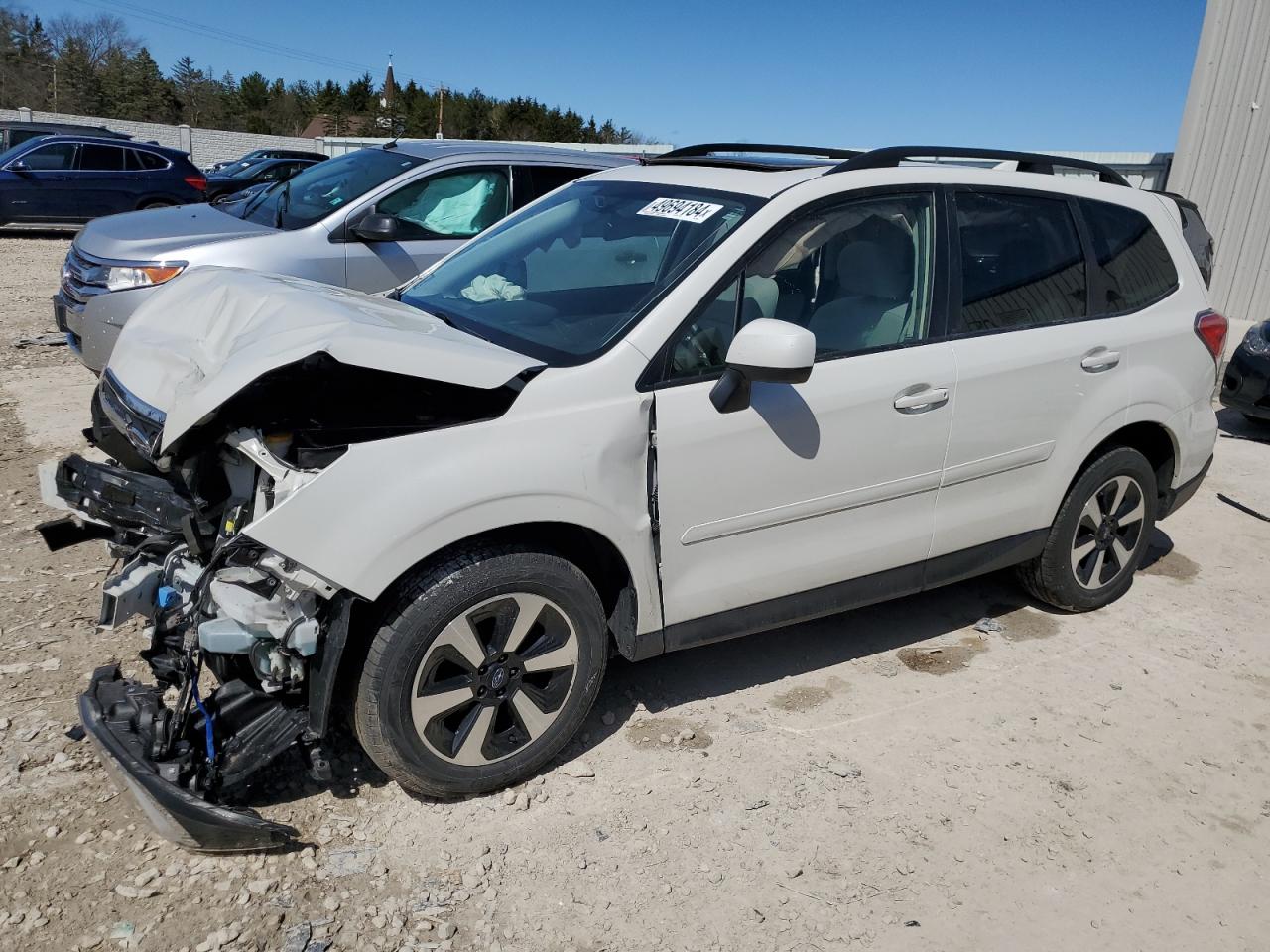 2018 Subaru Forester 2.5I Premium vin: JF2SJAGC7JH419737