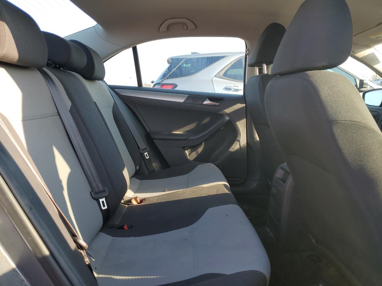 3VW2B7AJ7HM243703 2017 Volkswagen Jetta S