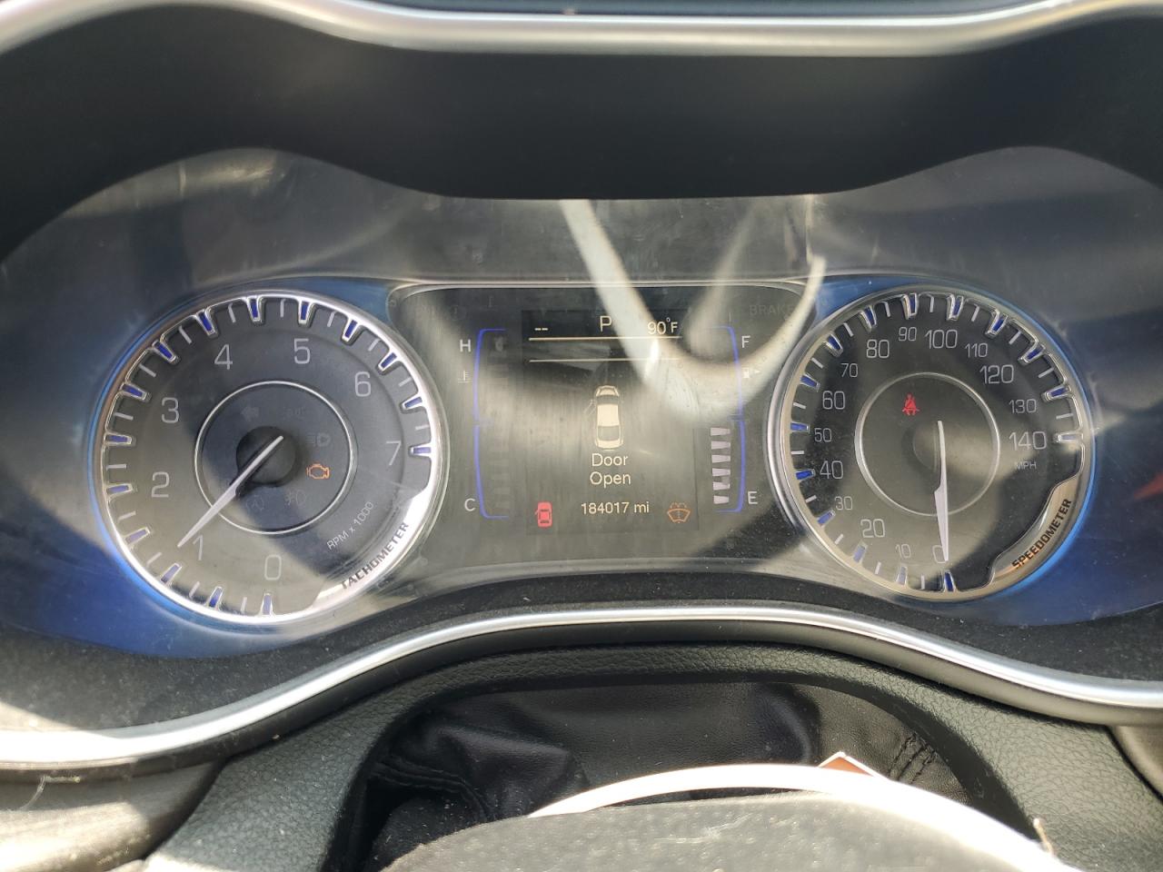 1C3CCCAB1GN164090 2016 Chrysler 200 Limited