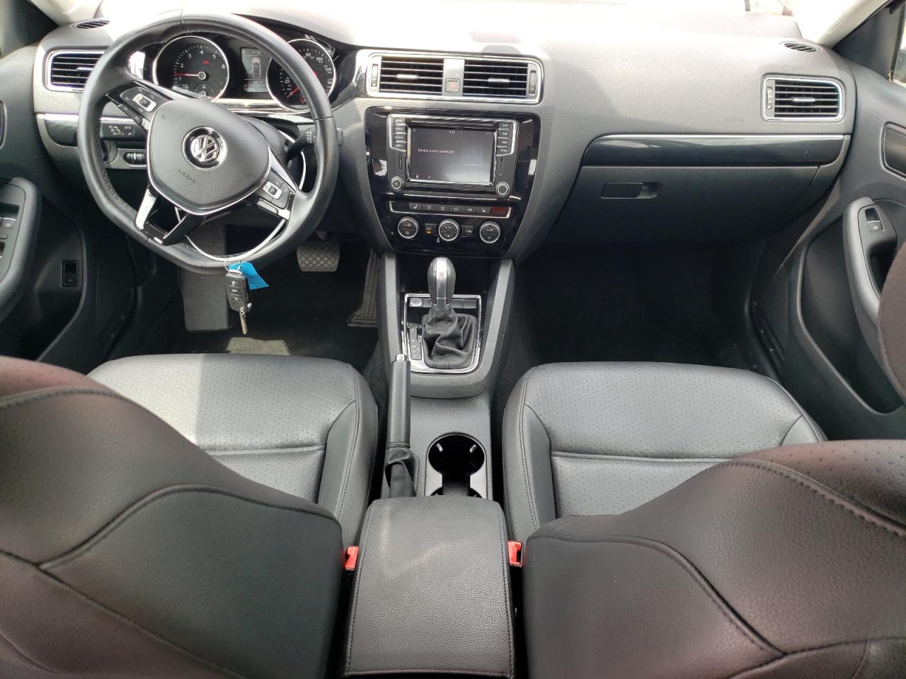 3VWL17AJXHM279991 2017 Volkswagen Jetta Sel