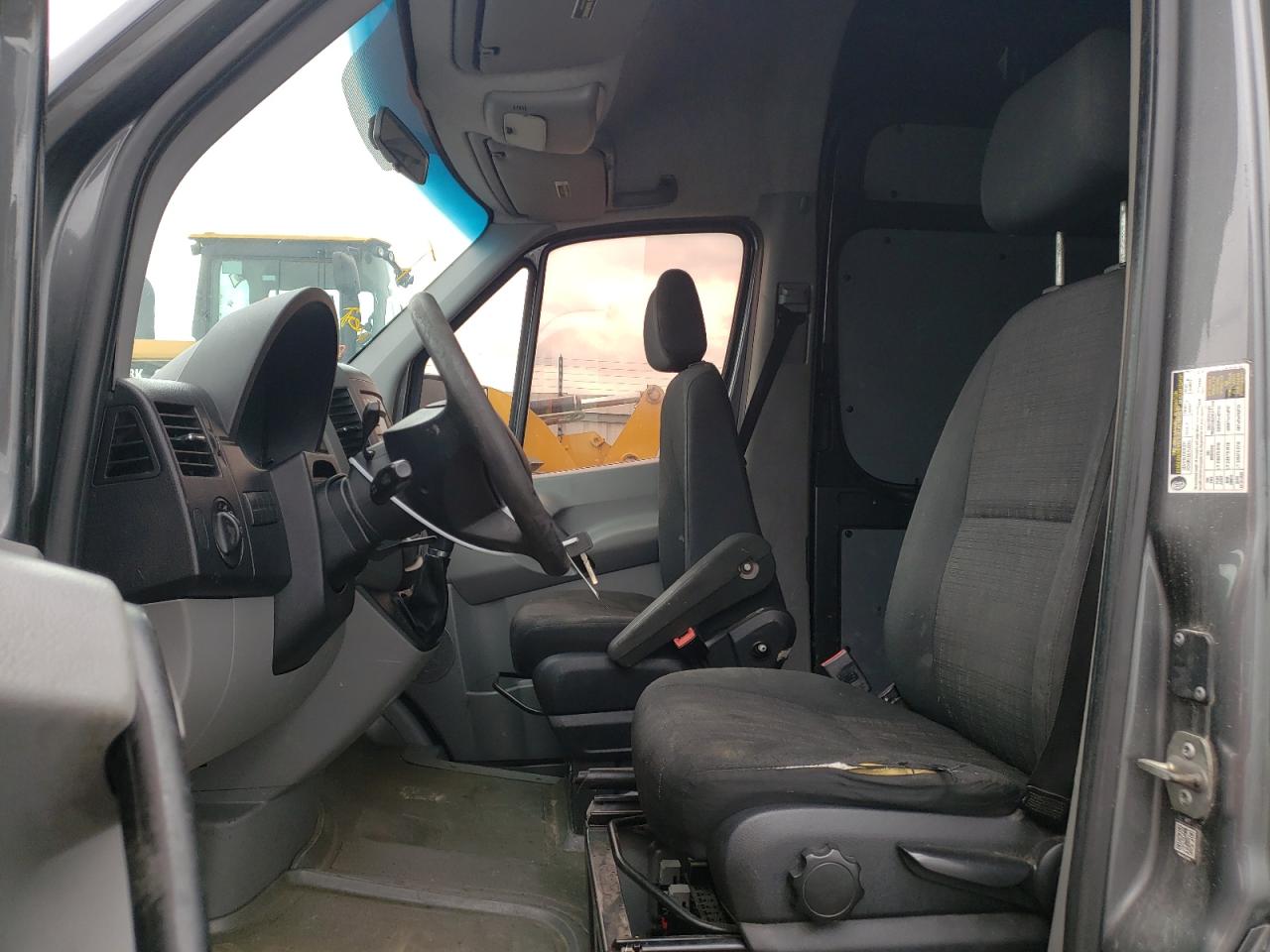 Lot #2503182699 2015 MERCEDES-BENZ SPRINTER 2