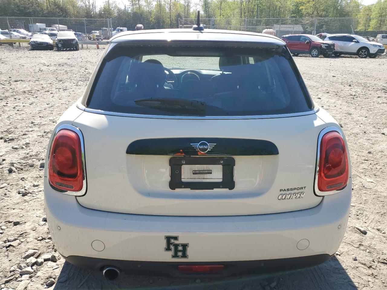 WMWXU1C58K2J02408 2019 Mini Cooper