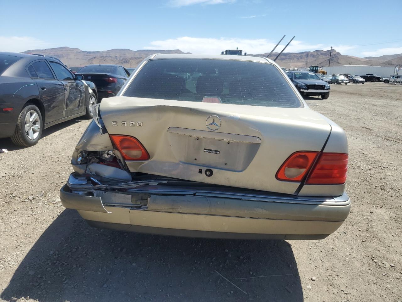 WDBJF55FXVJ025419 1997 Mercedes-Benz E 320