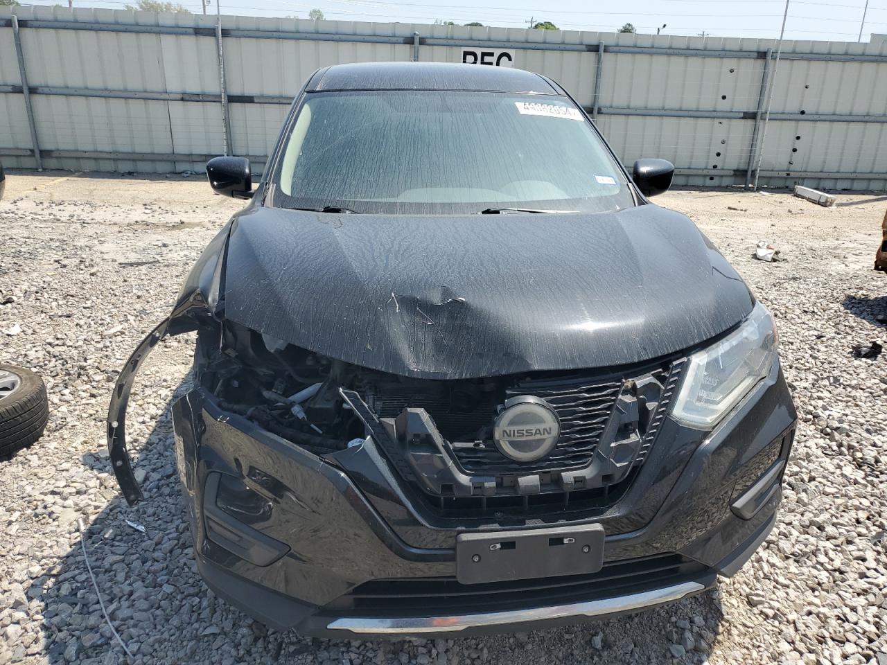 5N1AT2MT7JC709631 2018 Nissan Rogue S