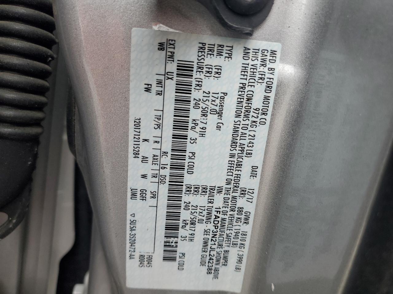 1FADP3N21JL242388 2018 Ford Focus Titanium