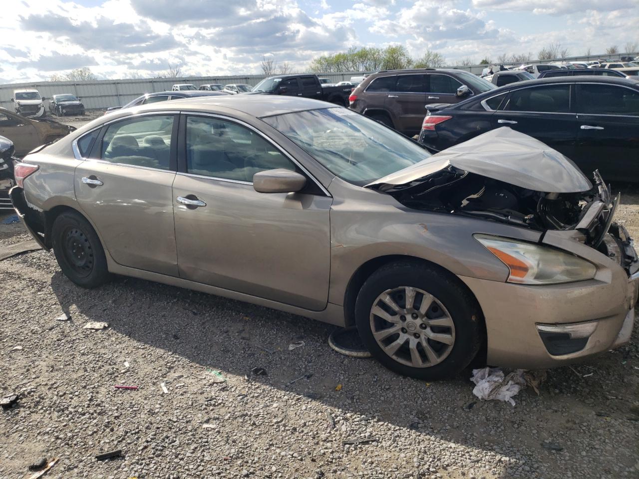 2014 Nissan Altima 2.5 vin: 1N4AL3AP7EC104621