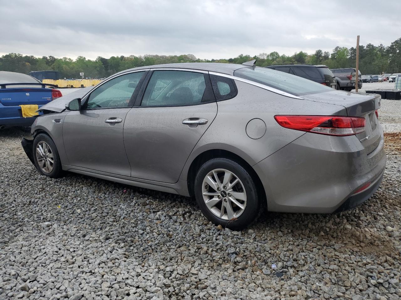 2018 Kia Optima Lx vin: 5XXGT4L33JG197376