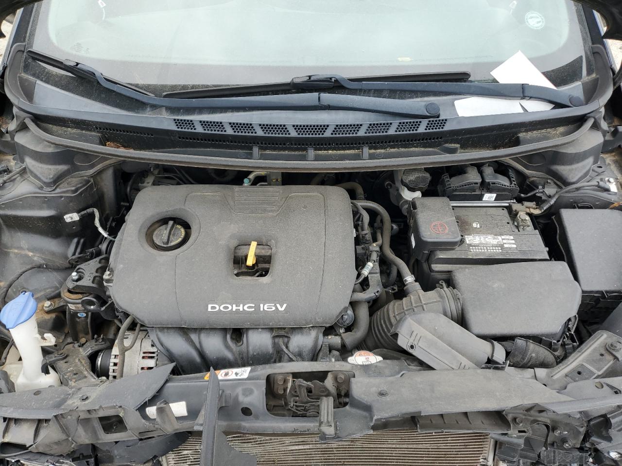 3KPFK4A72HE041370 2017 Kia Forte Lx