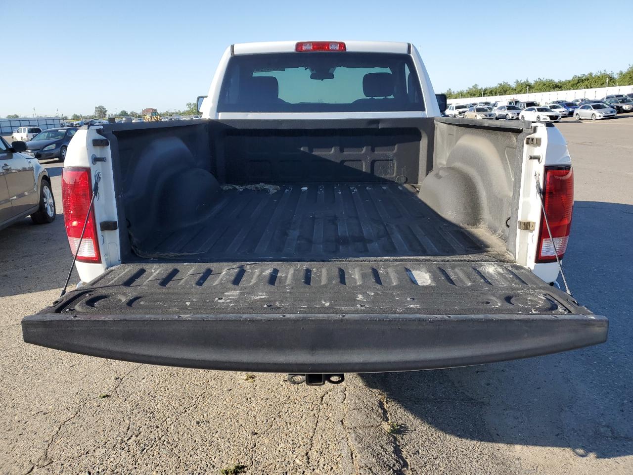 2017 Ram 1500 St vin: 3C6JR6AG7HG791473