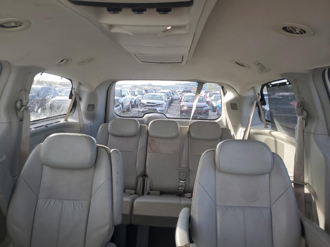 2A4RR6DX0AR253876 2010 Chrysler Town & Country Limited