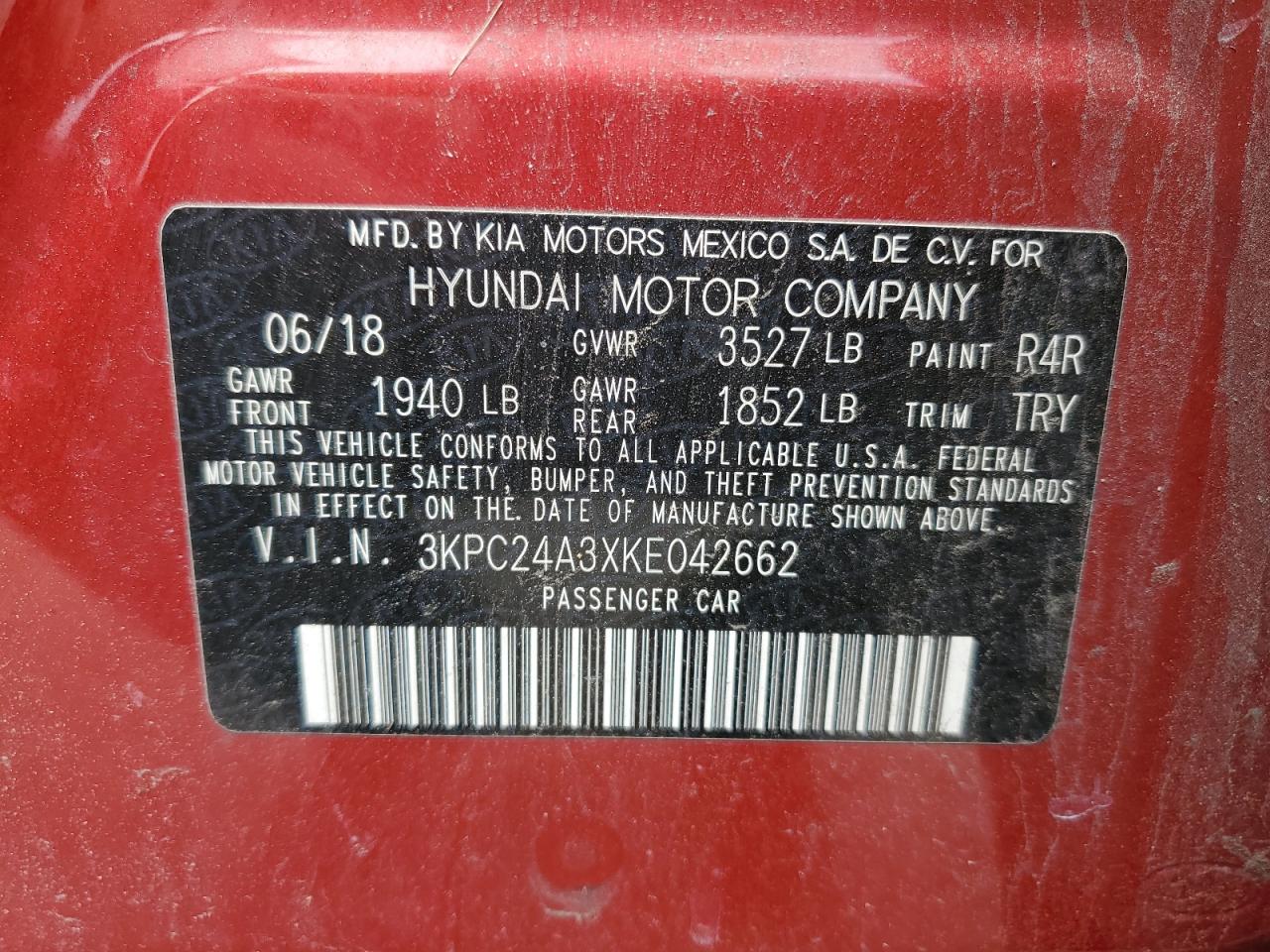 3KPC24A3XKE042662 2019 Hyundai Accent Se