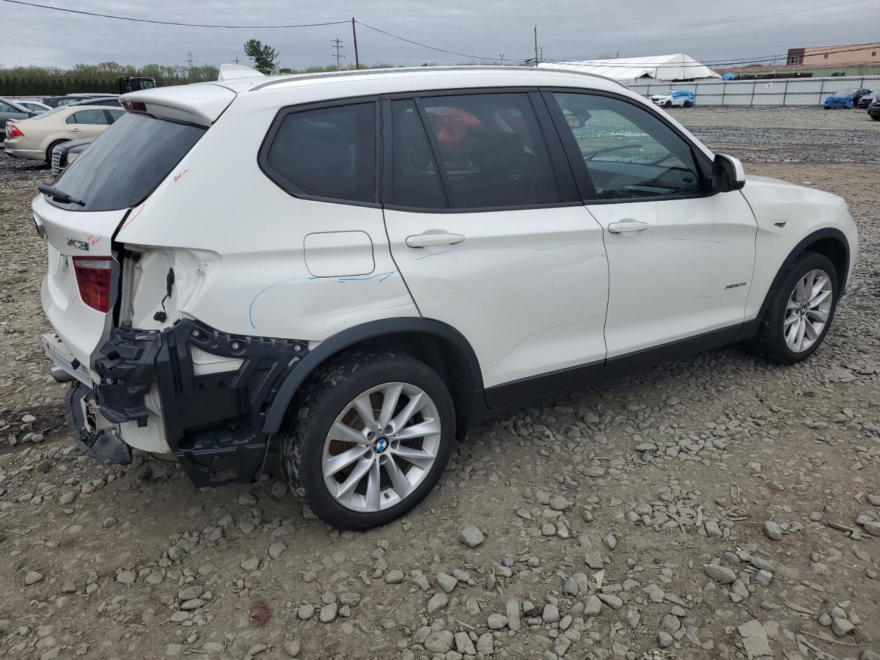 5UXWX9C36H0W68864 2017 BMW X3 xDrive28I