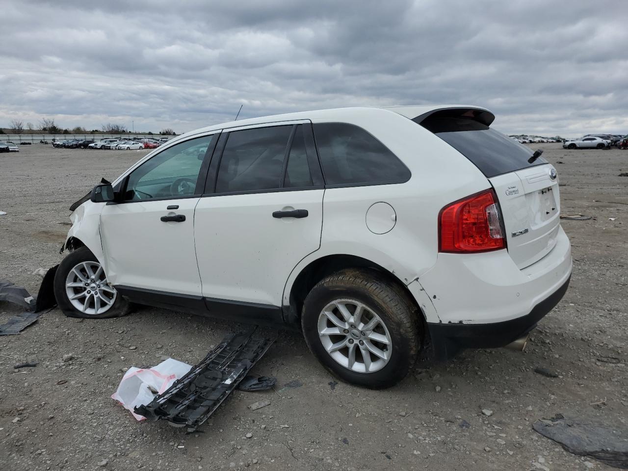 2FMDK3GC9DBE02225 2013 Ford Edge Se