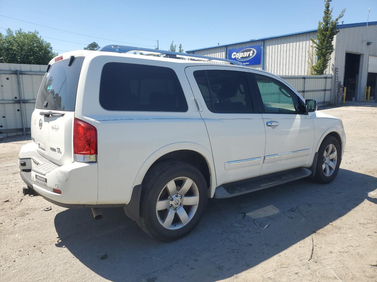 5N1BA0ND4BN608803 2011 Nissan Armada Sv