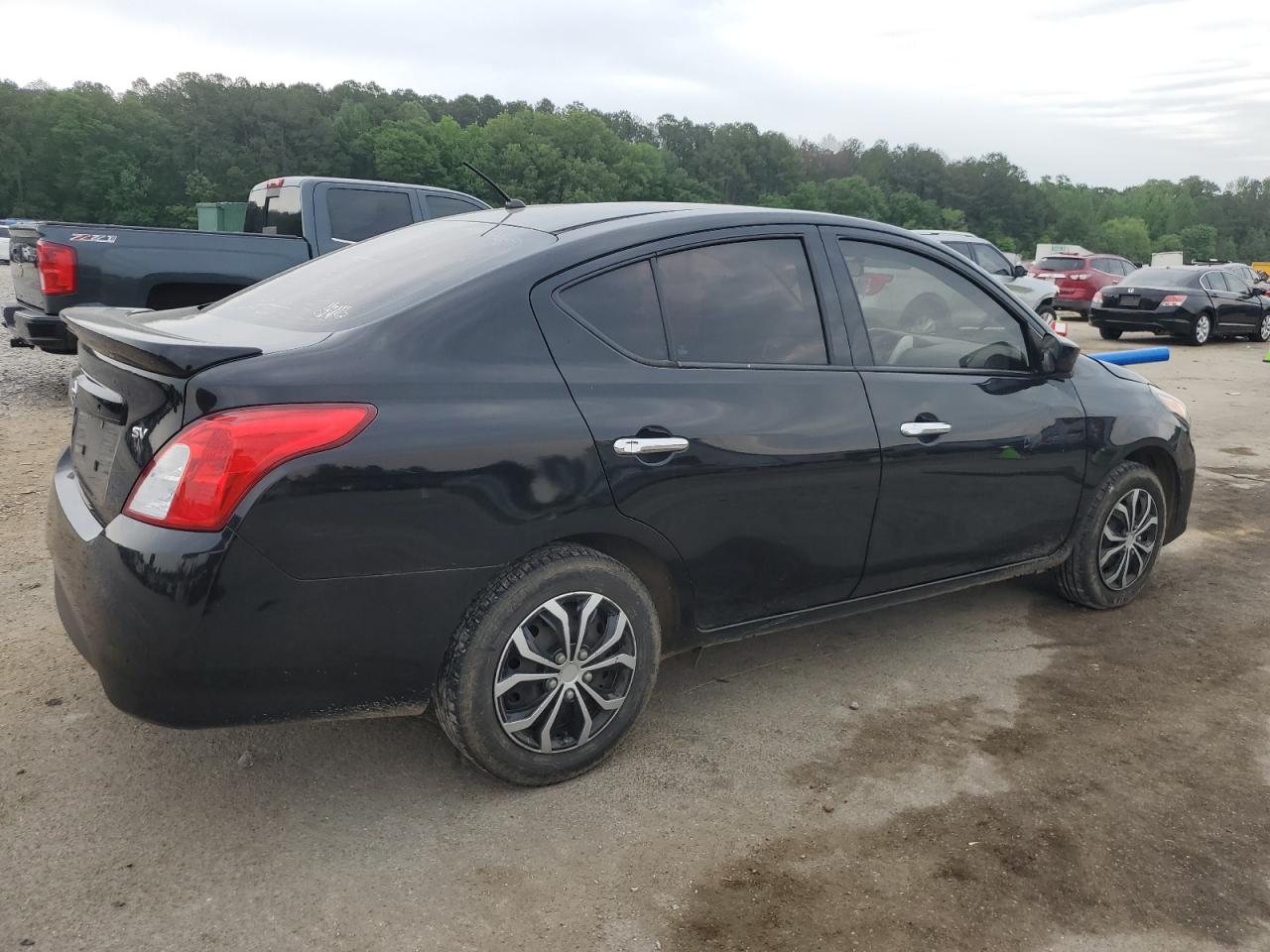 3N1CN7AP7JL879068 2018 Nissan Versa S