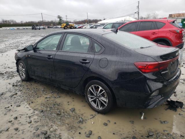 3KPF24AD5NE425967 Kia Forte FE 2