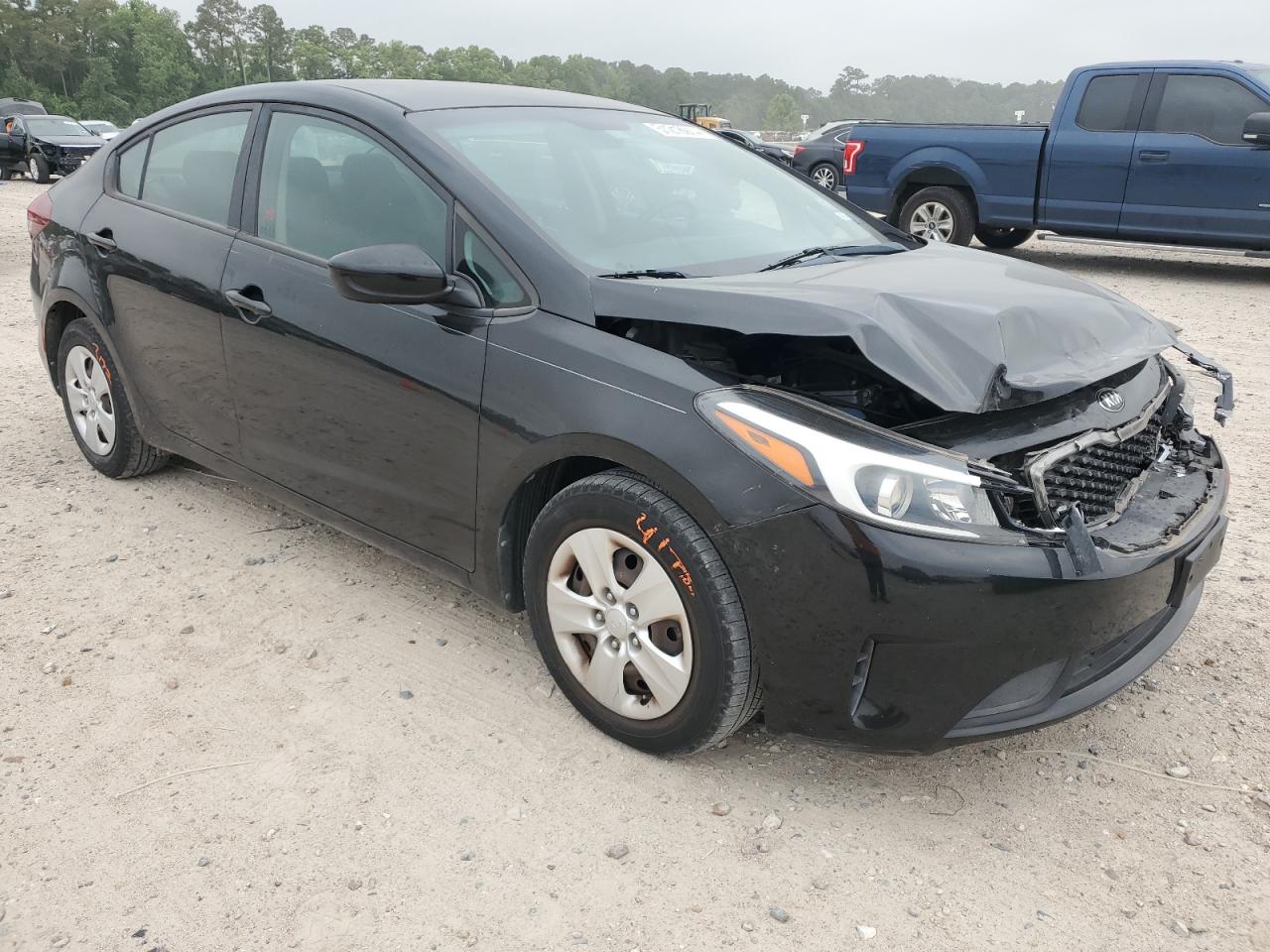 3KPFK4A79HE064189 2017 Kia Forte Lx