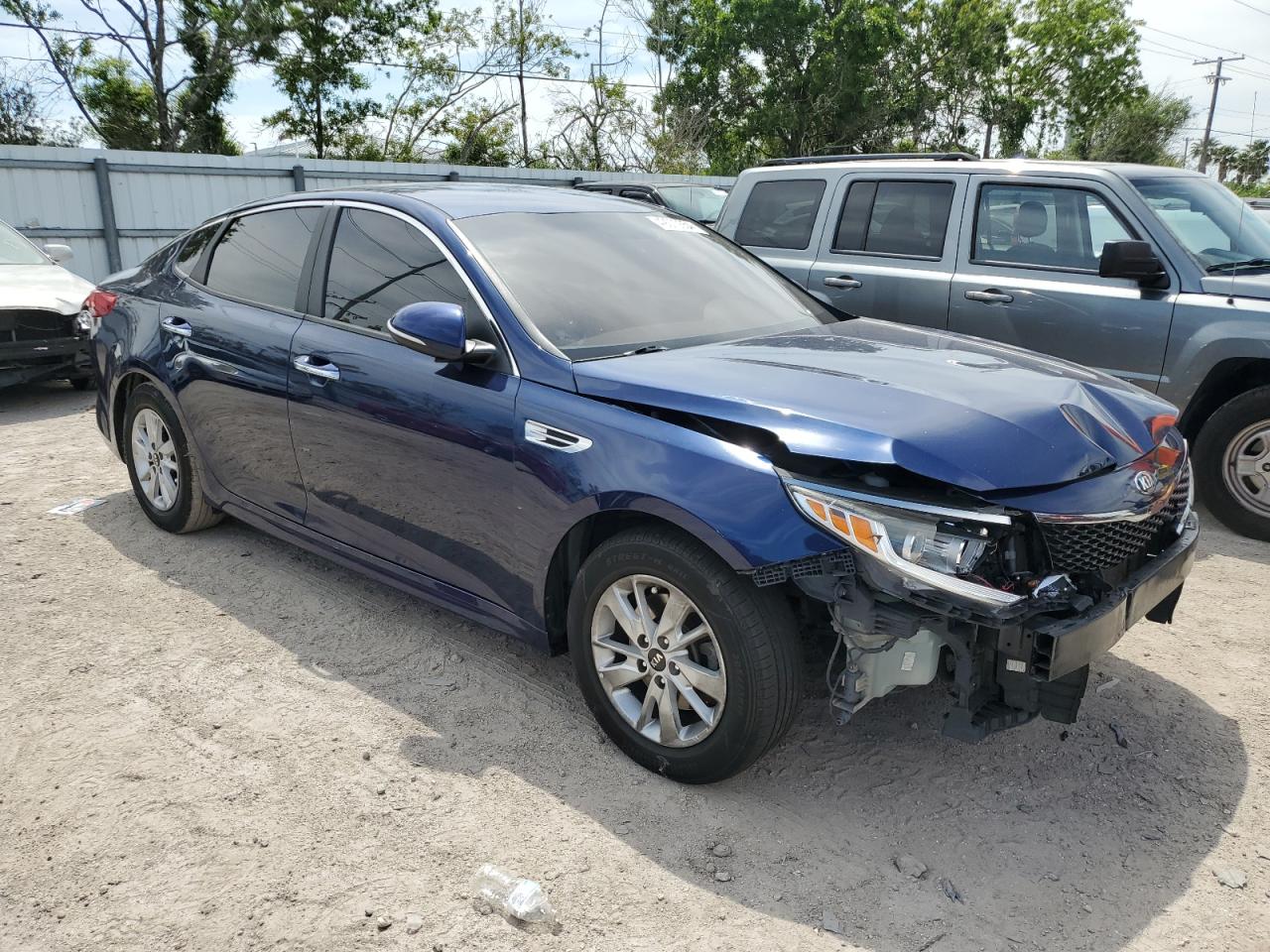 5XXGT4L39JG197057 2018 Kia Optima Lx