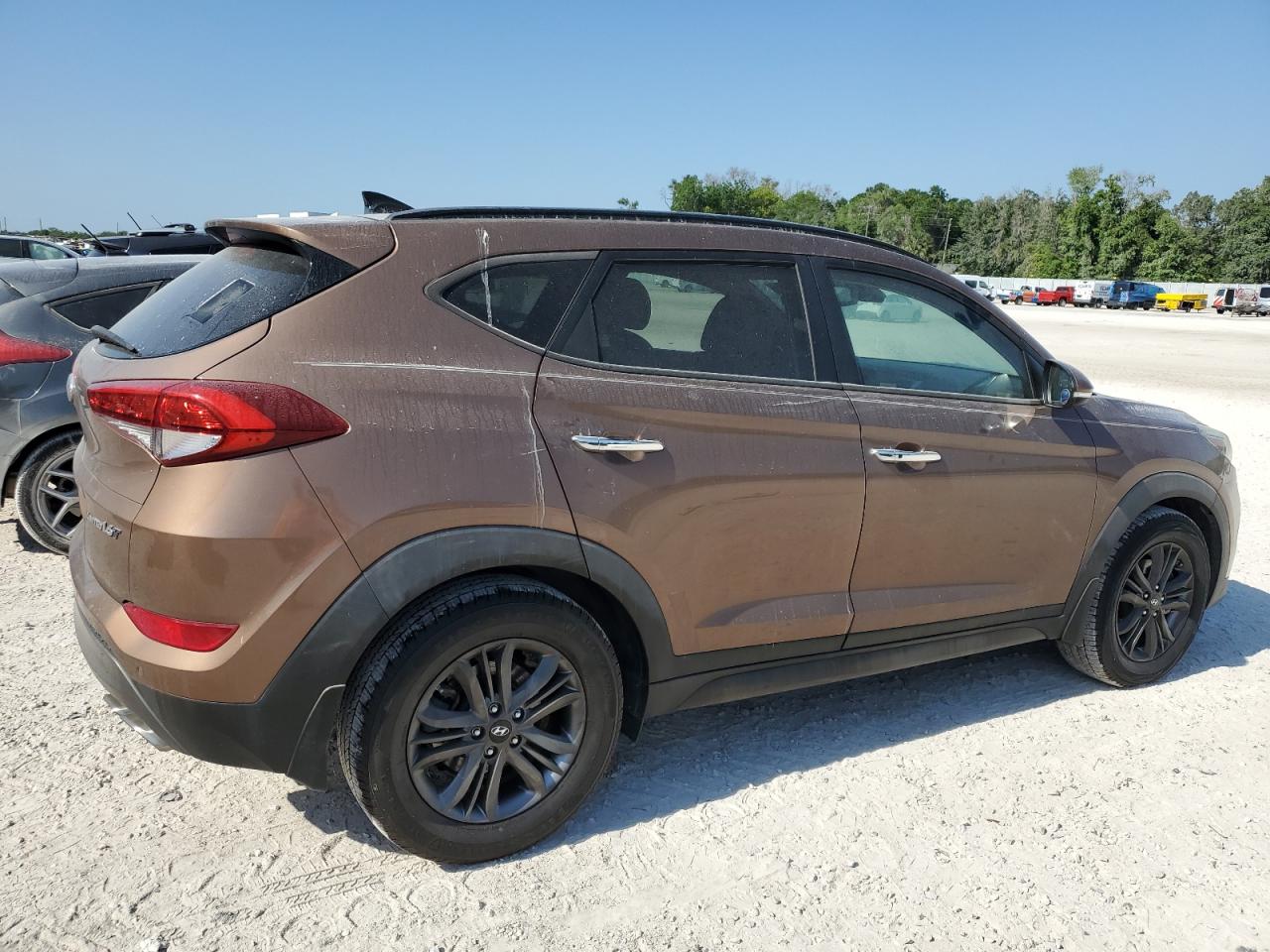 2016 Hyundai Tucson Limited vin: KM8J33A27GU124150