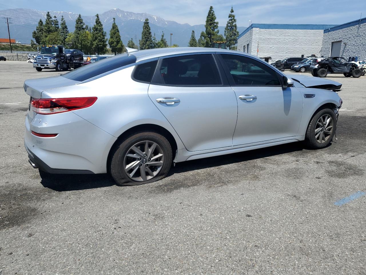 5XXGT4L3XKG322584 2019 Kia Optima Lx