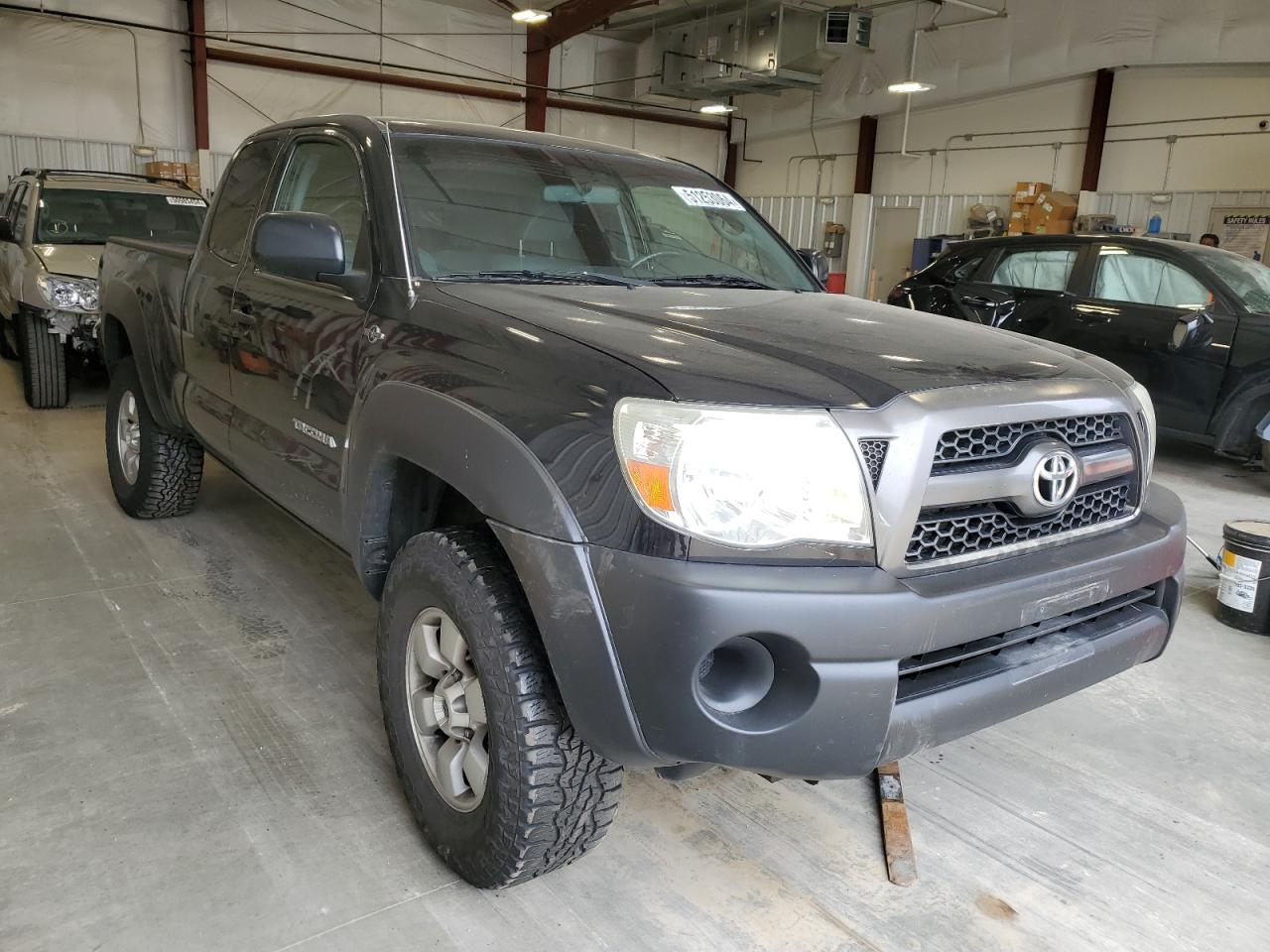 5TFUX4EN0BX001393 2011 Toyota Tacoma Access Cab