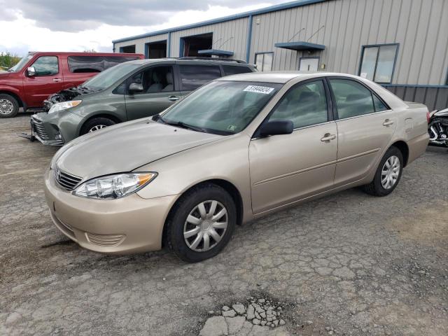 Lot #2501474077 2005 TOYOTA CAMRY LE salvage car