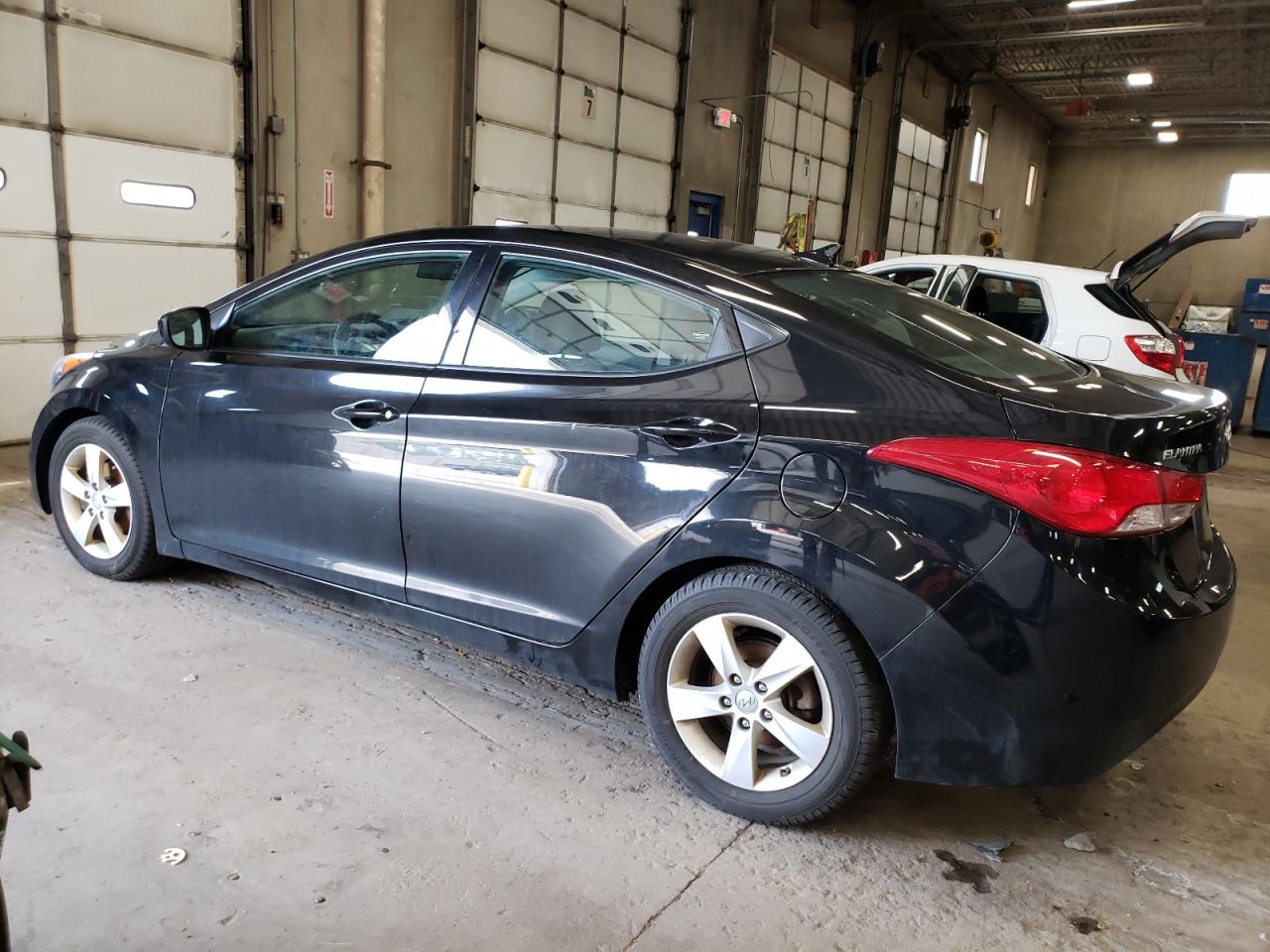 2013 Hyundai Elantra Gls vin: 5NPDH4AE2DH322868