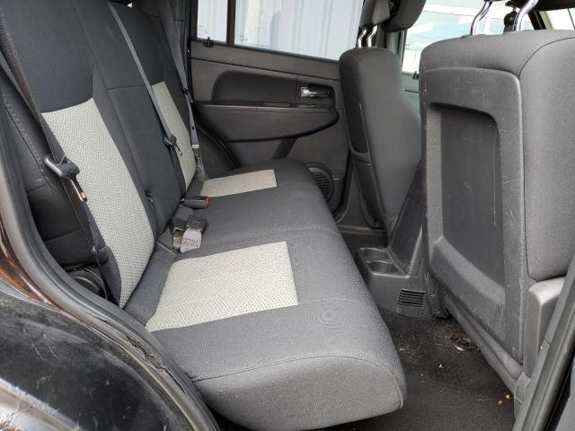 1J4PN2GK5AW111686 2010 Jeep Liberty Sport