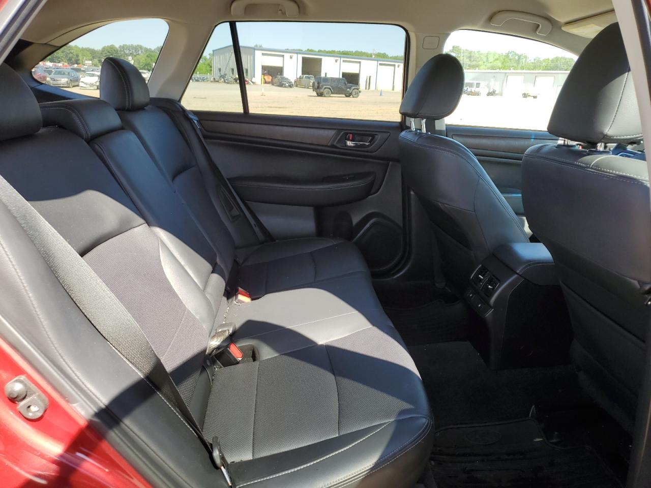 4S4BSBJC4F3260332 2015 Subaru Outback 2.5I Limited