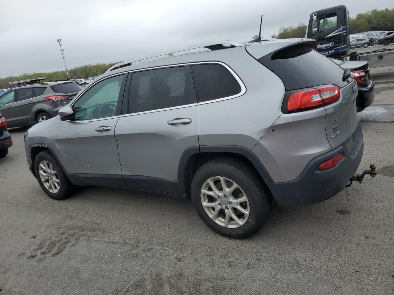 2016 Jeep Cherokee Latitude vin: 1C4PJMCS2GW251934