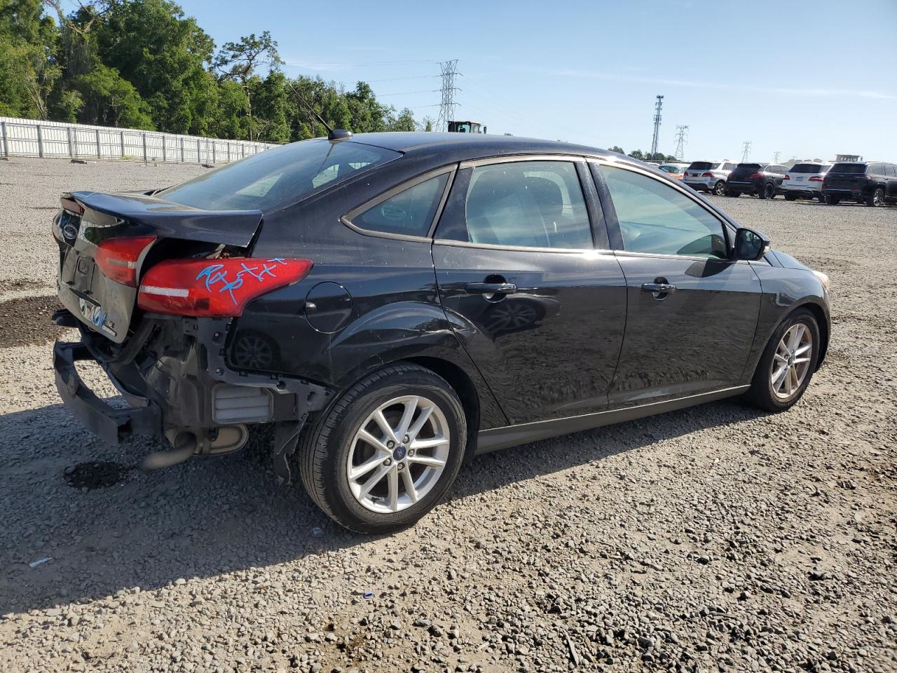 1FADP3F2XGL339175 2016 Ford Focus Se