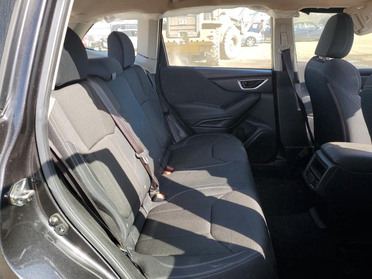 JF2SKACC1KH430513 2019 Subaru Forester