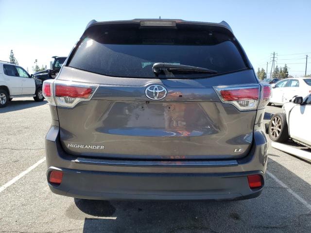 VIN 5TDZKRFH7FS085895 2015 Toyota Highlander, LE no.6