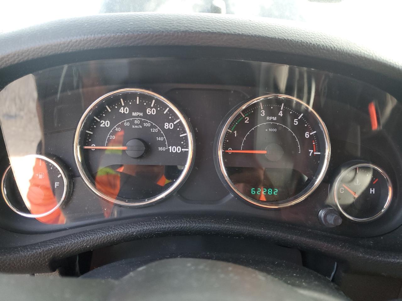 1C4BJWEG5DL643799 2013 Jeep Wrangler Unlimited Sahara