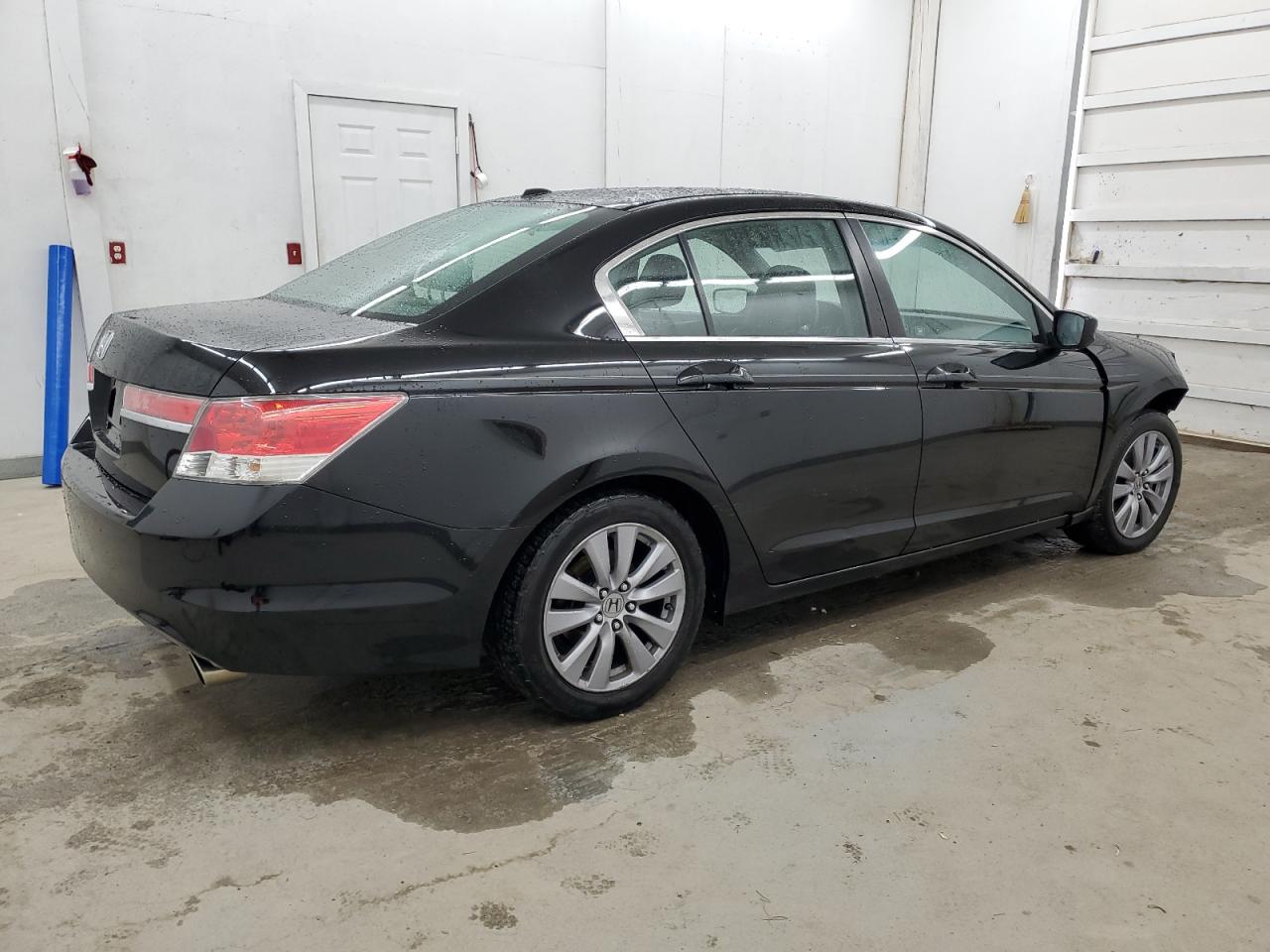 1HGCP2F89BA000868 2011 Honda Accord Exl