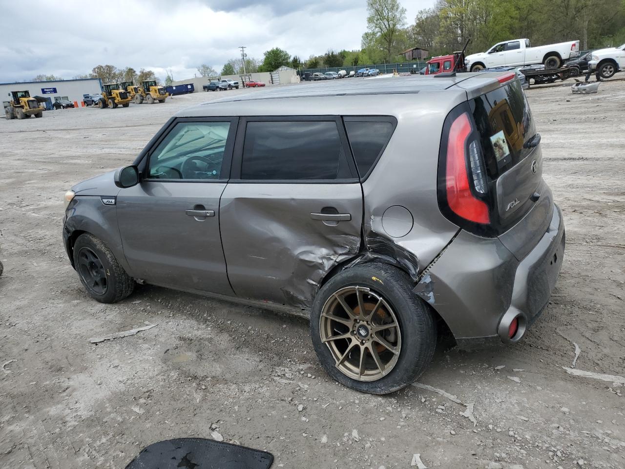 KNDJP3A54G7357808 2016 Kia Soul +