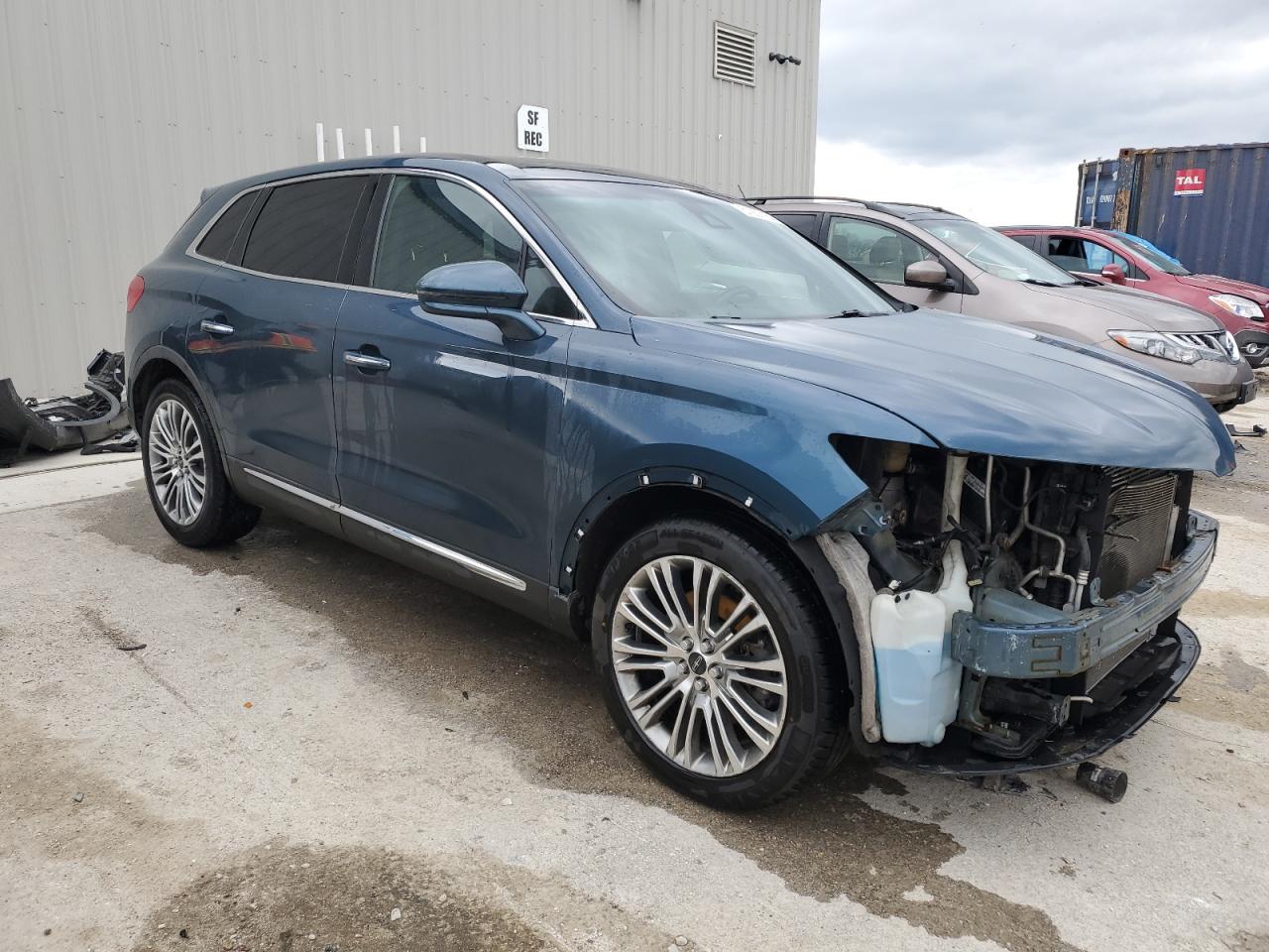 2016 Lincoln Mkx Reserve vin: 2LMTJ8LR4GBL31692