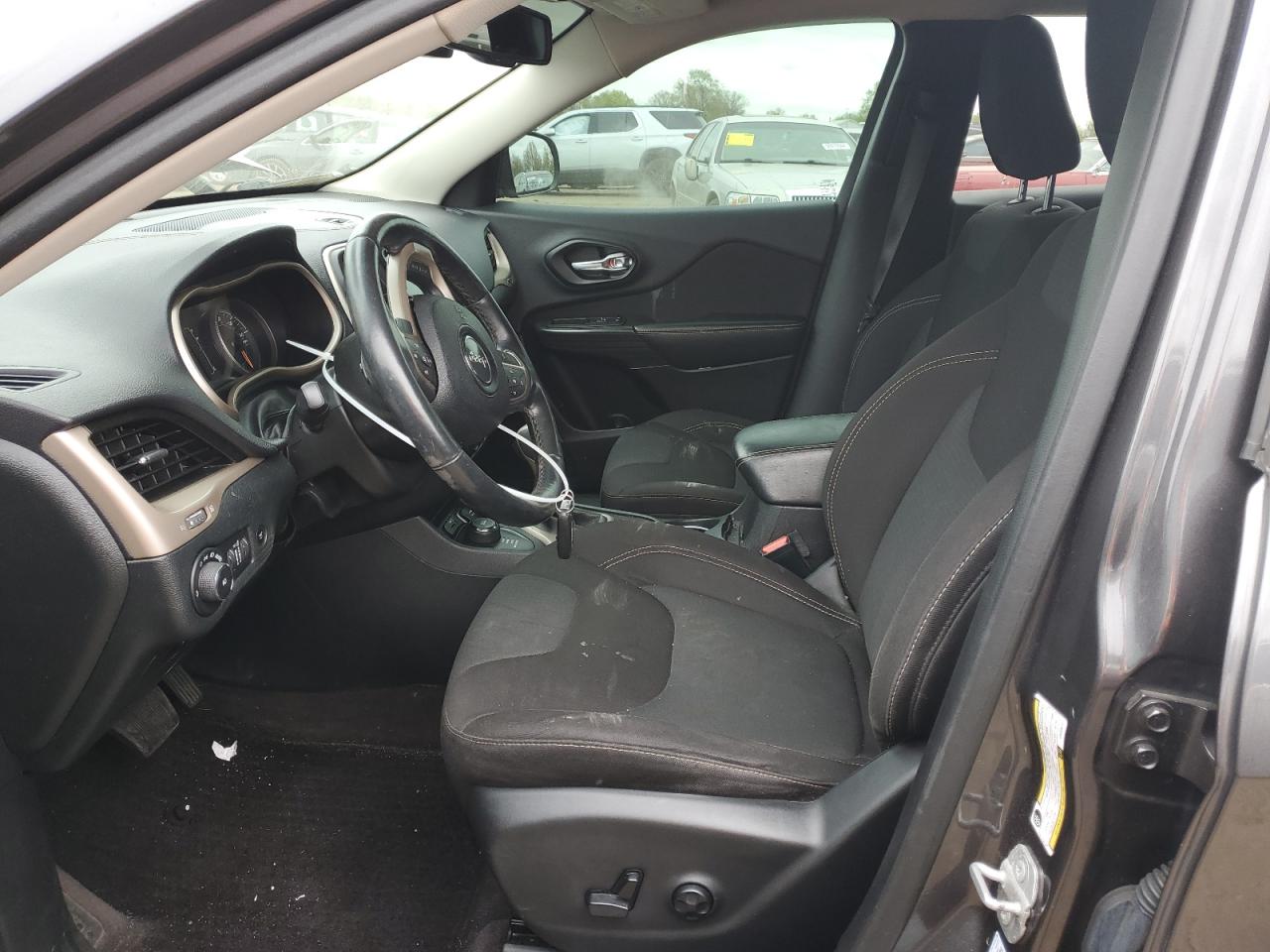 1C4PJMCS4GW204727 2016 Jeep Cherokee Latitude