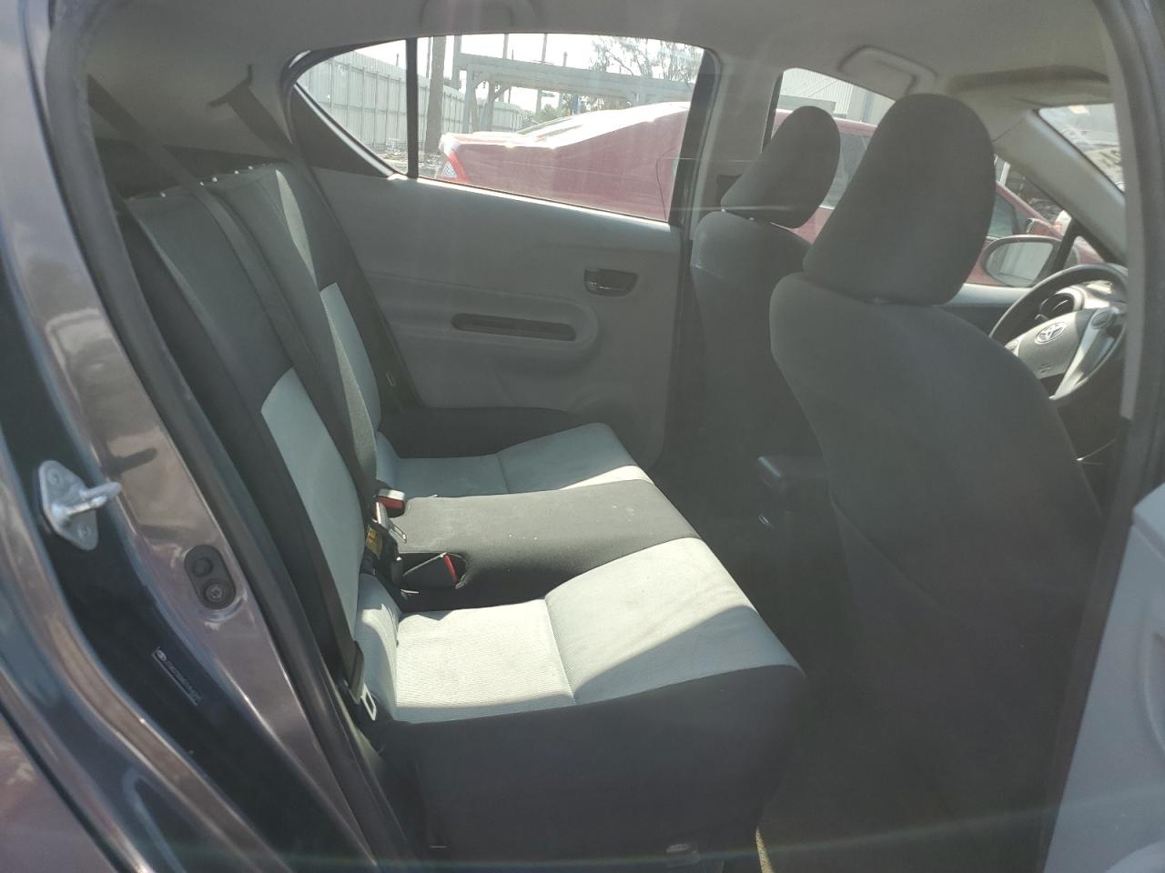 JTDKDTB34D1054388 2013 Toyota Prius C