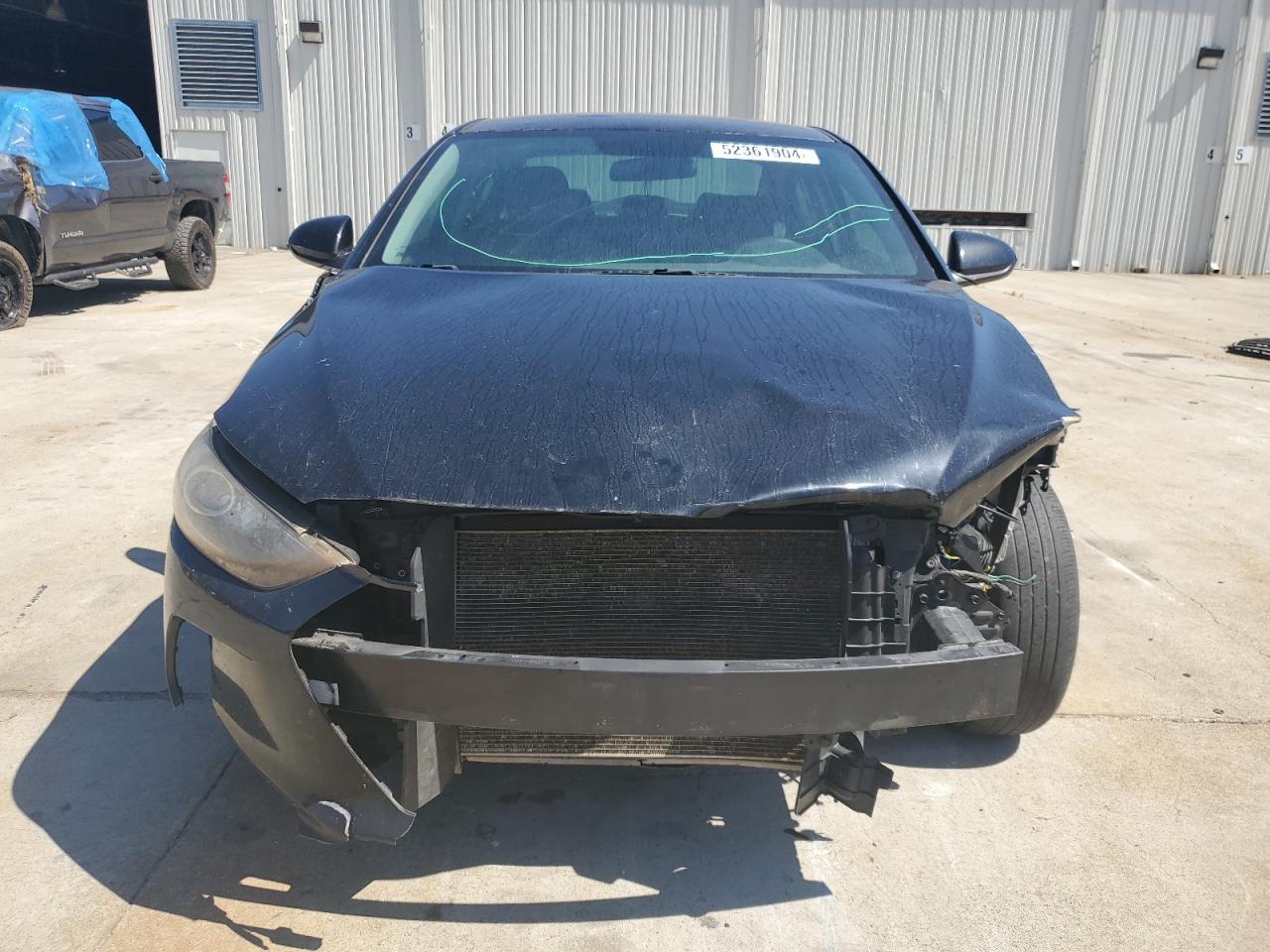 2018 Hyundai Elantra Se vin: 5NPD74LF4JH303856