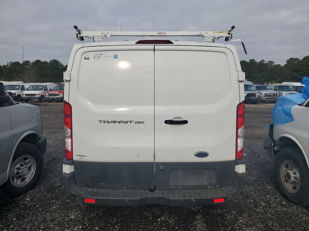 1FTYR1YM7KKB46229 2019 Ford Transit T-250