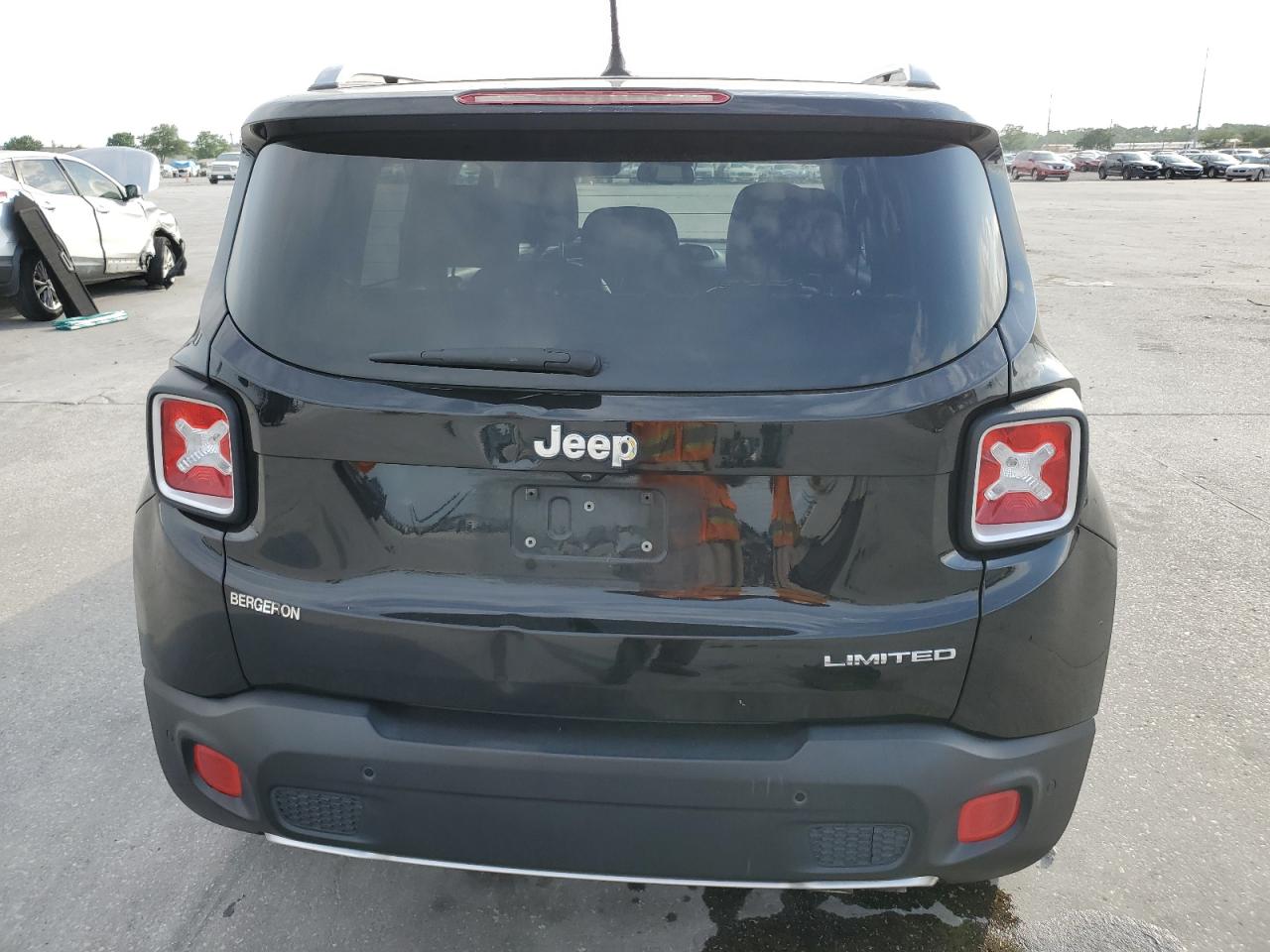 ZACCJADB6HPF68142 2017 Jeep Renegade Limited