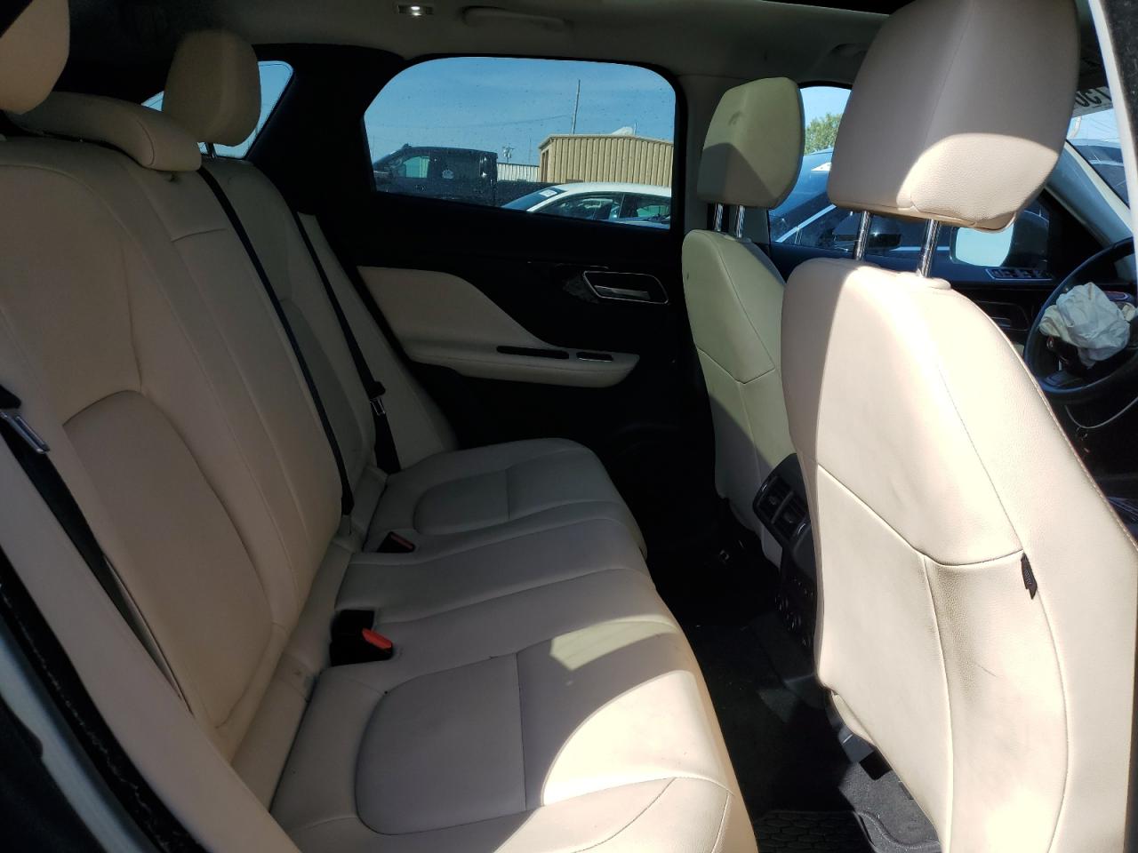 SADCJ2BV3HA099146 2017 Jaguar F-Pace Premium