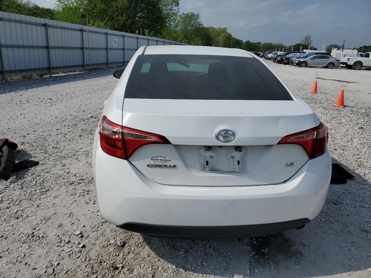 5YFBURHEXHP650232 2017 Toyota Corolla L