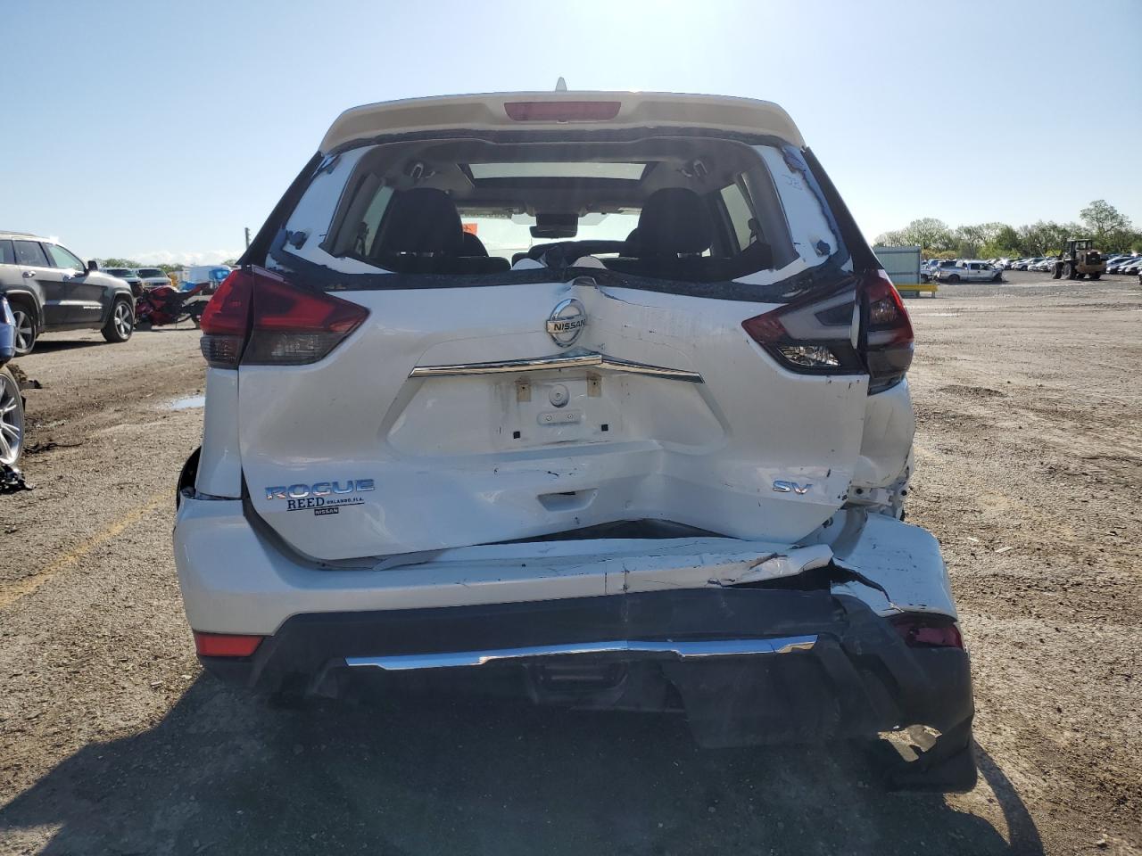 2018 Nissan Rogue S vin: 5N1AT2MT3JC792202