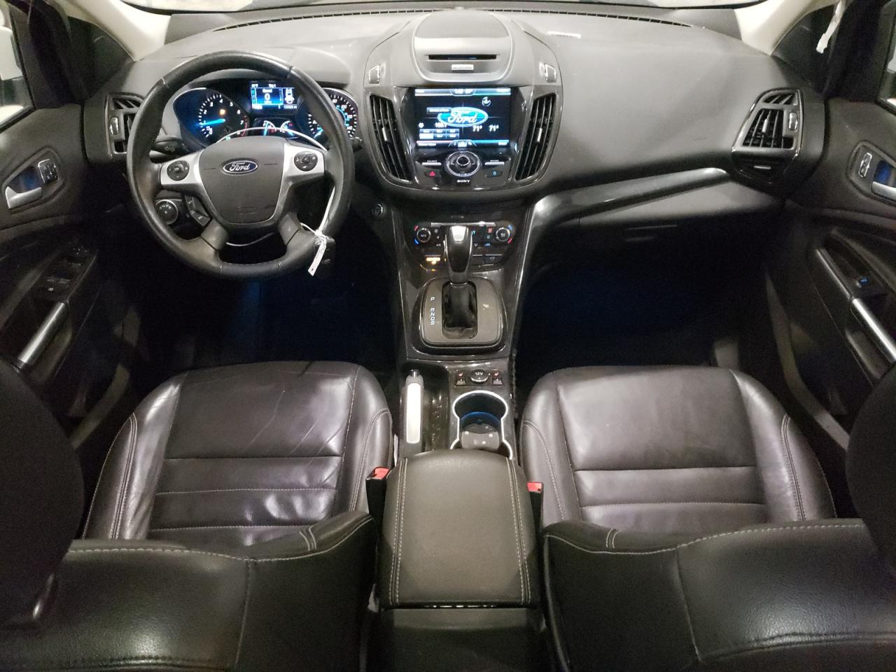 1FMCU9J98FUB94910 2015 Ford Escape Titanium