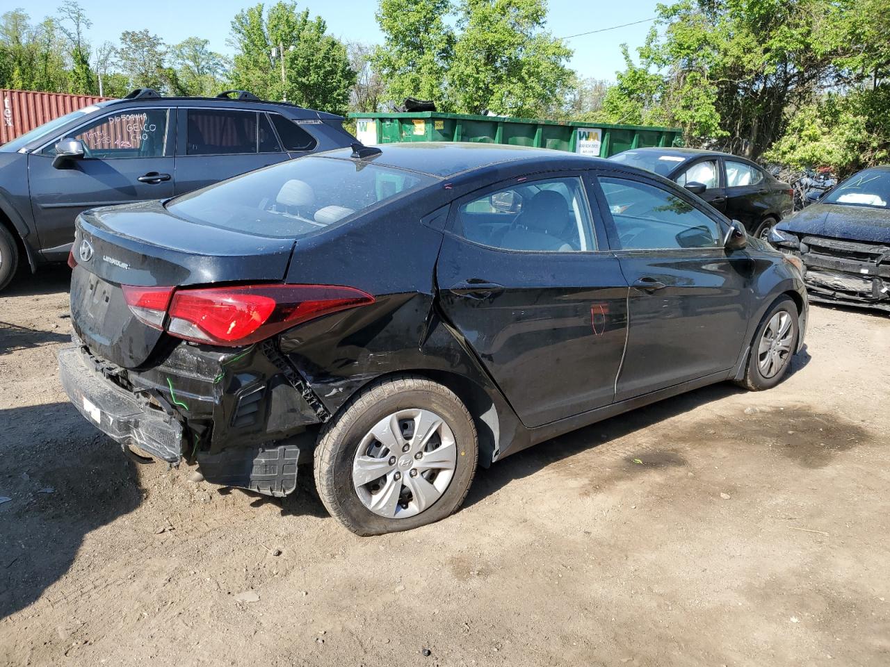 5NPDH4AE9GH770271 2016 Hyundai Elantra Se