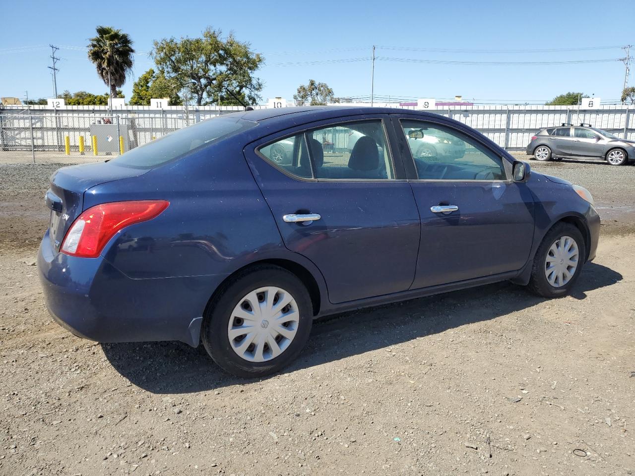 2012 Nissan Versa S vin: 3N1CN7AP8CL845904